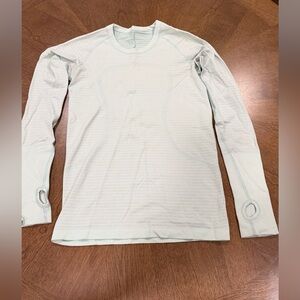 Lululemon Swiftly Tech Long Sleeve Shirt - Size 8 - Hip Length - Light Blue